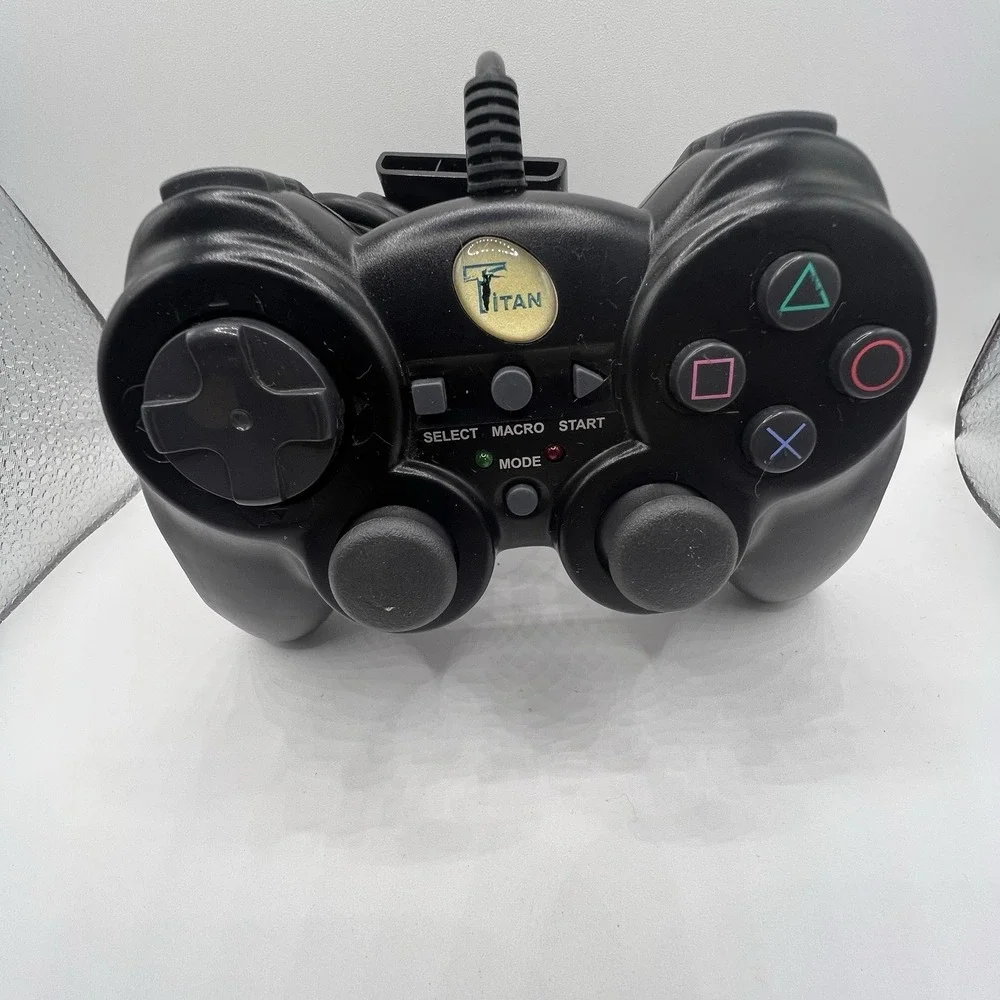 Titan Playstation 1 & 2 Advanced Wired Black Controller PS1 PS2 Tested & Working